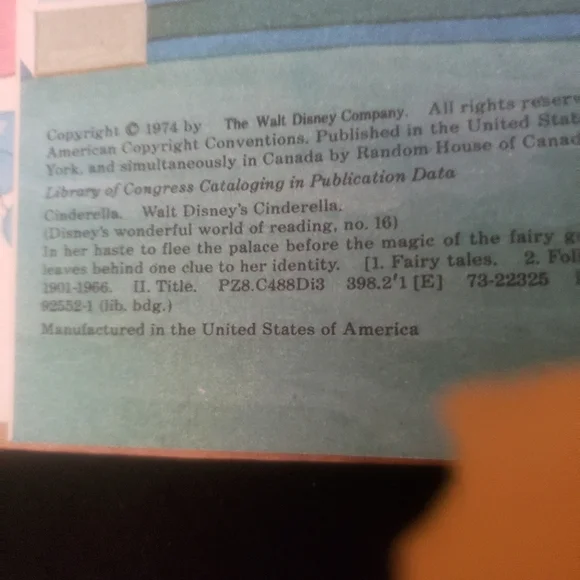 Disney Sleeping Beauty and Cinderella Books - Pink and Blue - Picture 6 of 6